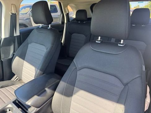 Used 2022 Ford Edge SE w/ Black Appearance Package AWD/4WD image 11