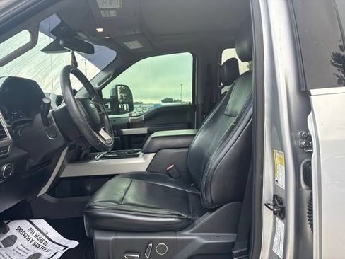 Used 2019 Ford F250 Lariat w/ Lariat Ultimate Package AWD/4WD image 9