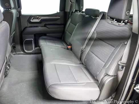 Used 2022 Chevrolet Silverado 1500 LT image 12