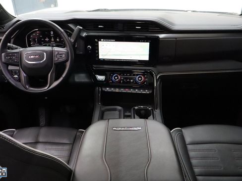 Used 2024 GMC Sierra 2500 AT4X image 30