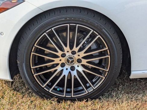 Used 2022 Mercedes-Benz C 300 4MATIC Sedan image 10