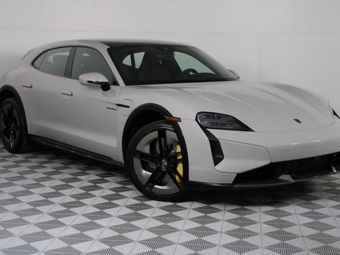 Certified 2025 Porsche Taycan Turbo S image 9