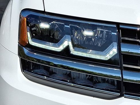 Used 2020 Volkswagen Atlas SE w/ Towing Package image 10