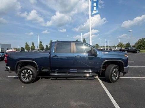Used 2021 Chevrolet Silverado 2500 LT w/ All Star Edition AWD/4WD image 5