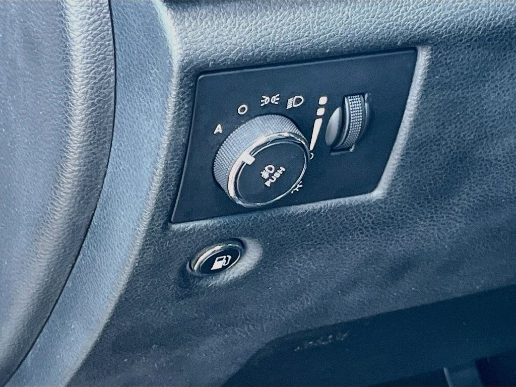 Used 2015 Jeep Grand Cherokee Limited AWD/4WD image 10