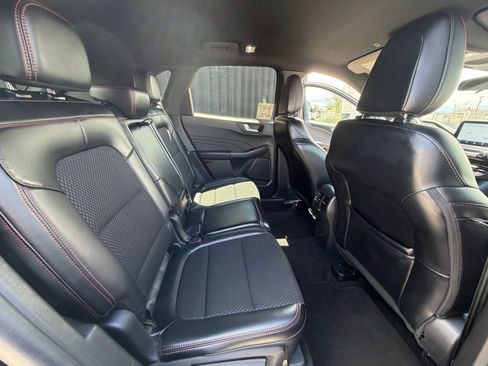 Used 2025 Ford Escape ST-Line AWD/4WD image 30