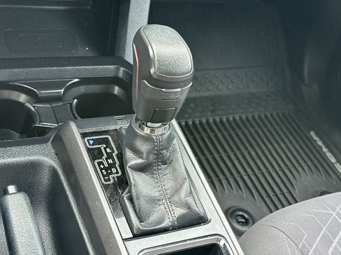 Used 2018 Toyota Tacoma TRD Off-Road image 22