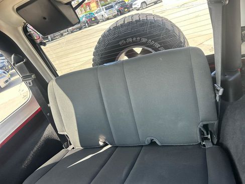 Used 2006 Jeep Wrangler Rubicon AWD/4WD image 11