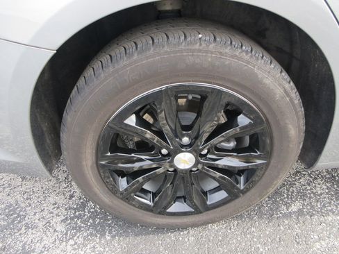 Used 2024 Chevrolet Malibu LT image 9