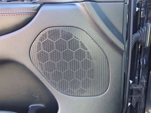 Used 2023 Dodge Durango GT image 15