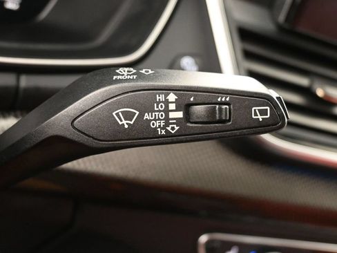 Used 2022 Audi SQ5 Prestige w/ Prestige Package AWD/4WD image 18
