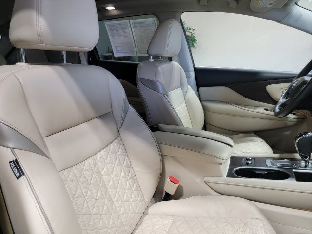 Used 2019 Nissan Murano Platinum AWD/4WD image 16
