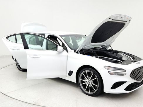 Used 2023 Genesis G70 2.0T AWD/4WD image 12