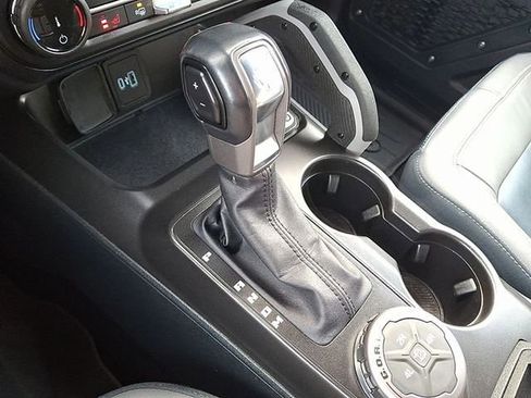 Used 2022 Ford Bronco Outer Banks image 17