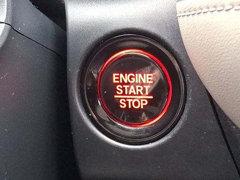 Used 2023 Honda HR-V LX image 22