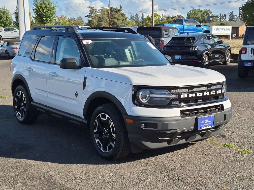 Used 2022 Ford Bronco Sport Outer Banks AWD/4WD image 8