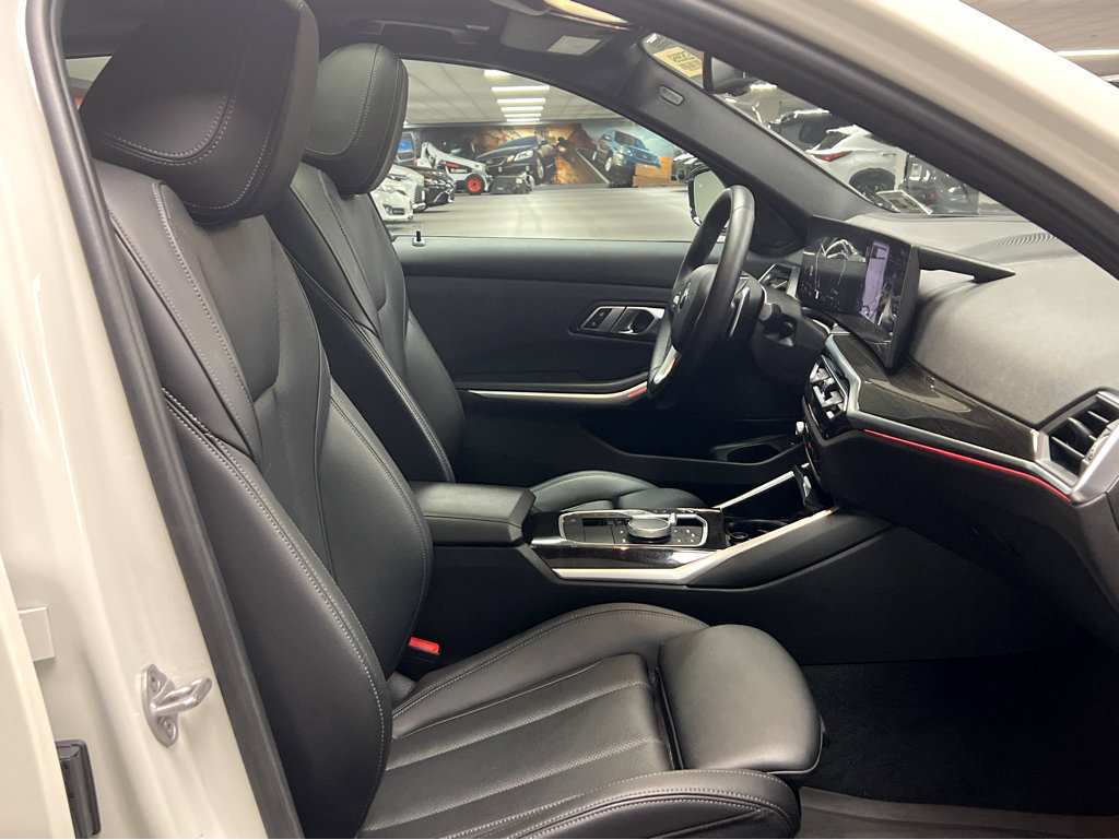 Used 2023 BMW 330i xDrive Sedan w/ Premium Package AWD/4WD image 25