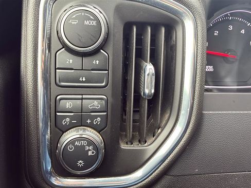 Used 2023 Chevrolet Silverado 2500 LT w/ Convenience Package AWD/4WD image 37