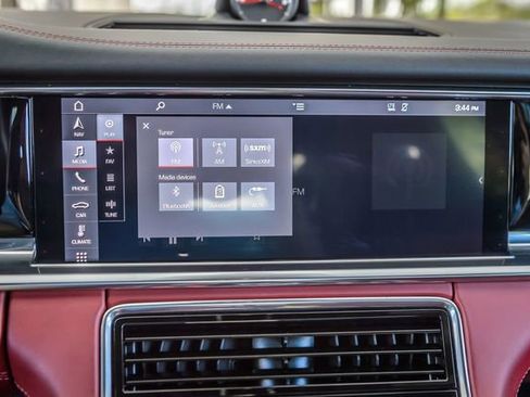 Used 2020 Porsche Panamera image 22