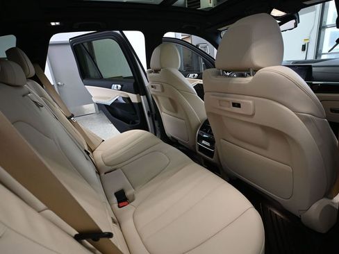 Used 2019 BMW X5 xDrive40i w/ Convenience Package AWD/4WD image 45