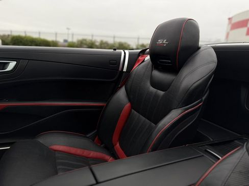 Used 2016 Mercedes-Benz SL 550 image 17