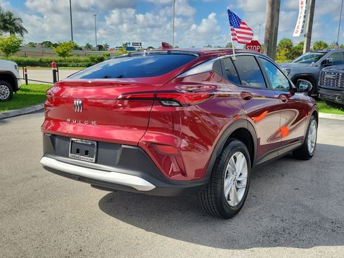 Used 2024 Buick Envista Preferred w/ Convenience II Package image 5