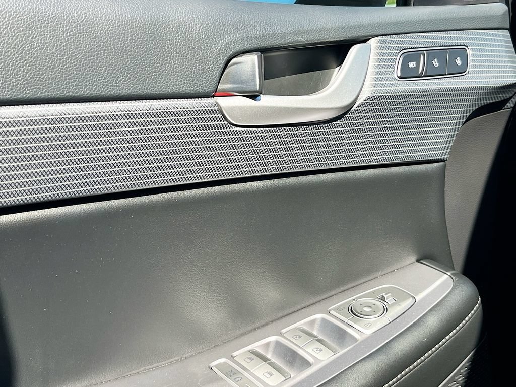 Used 2024 Hyundai Palisade Limited AWD/4WD image 18