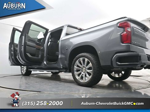 Used 2021 Chevrolet Silverado 1500 High Country w/ Technology Package image 36