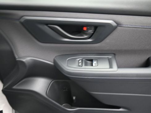 Used 2025 Subaru Forester Premium w/ Protection Package (1PH) image 16