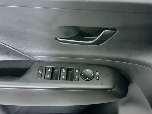 Used 2024 Hyundai Kona SEL FWD image 15