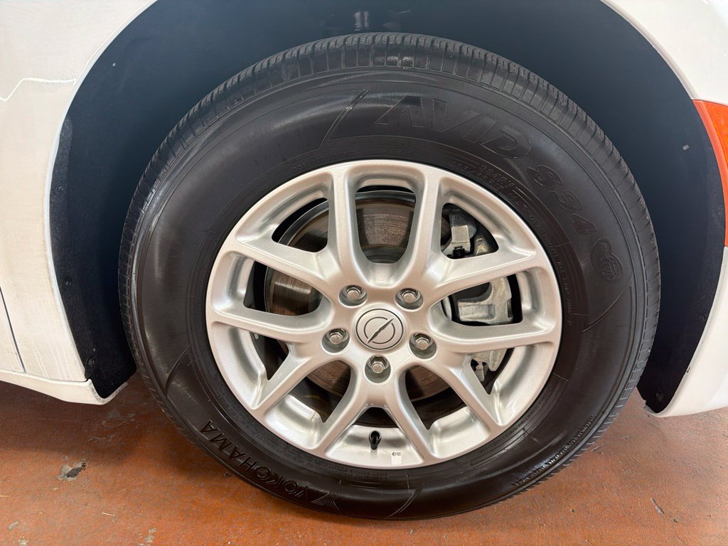 Used 2026 Chrysler Pacifica Select FWD image 11