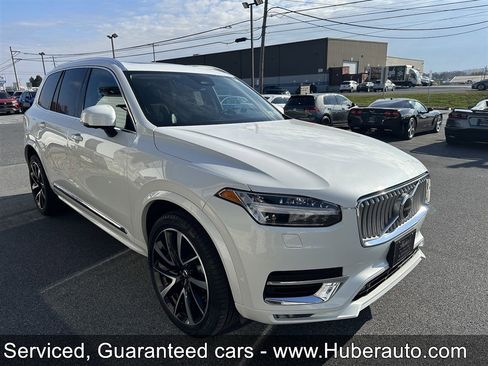 Used 2023 Volvo XC90 B6 Plus image 3