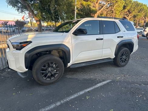 Used 2025 Toyota 4Runner SR5 AWD/4WD image 1
