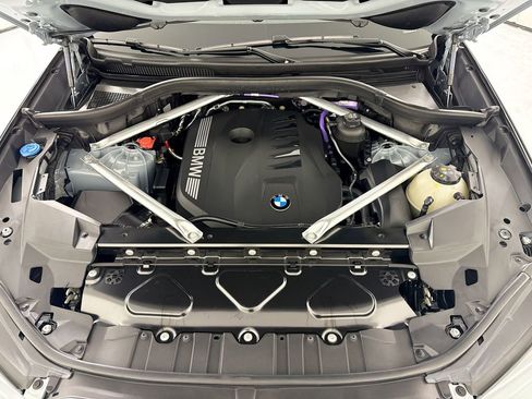 Used 2024 BMW X6 xDrive40i w/ Premium Package image 30