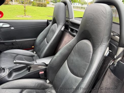 Used 2005 Porsche Boxster RWD image 8