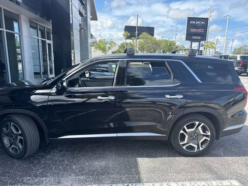 Used 2025 Hyundai Palisade SEL FWD image 2