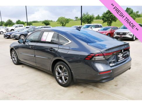 Used 2023 Honda Accord EX image 6
