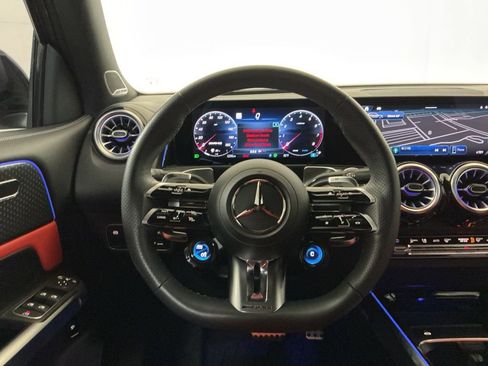 Used 2025 Mercedes-Benz GLB 35 AMG 4MATIC image 16