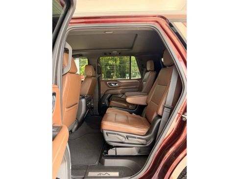 Used 2022 Chevrolet Tahoe High Country AWD/4WD image 15
