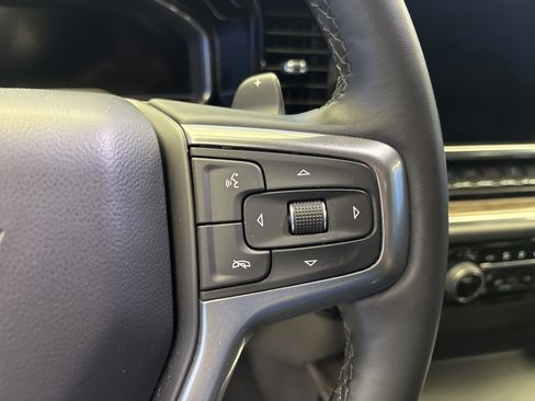 Used 2024 Chevrolet Silverado 1500 LT Trail Boss w/ Convenience Package II AWD/4WD image 17