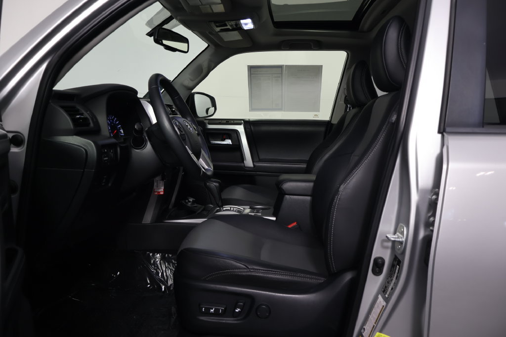 Used 2019 Toyota 4Runner SR5 Premium AWD/4WD image 10