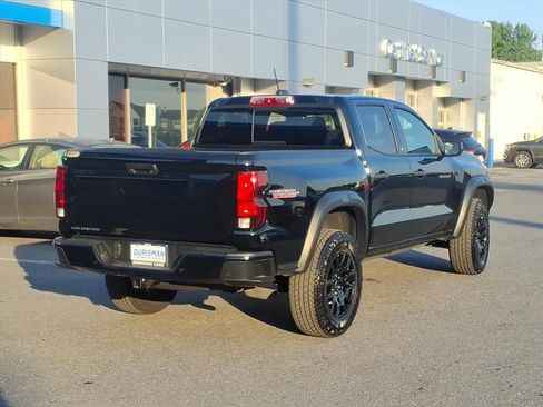Used 2025 Chevrolet Colorado Trail Boss AWD/4WD image 3