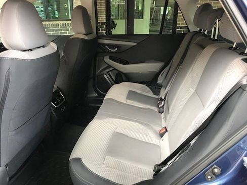 Used 2023 Subaru Outback Premium AWD/4WD image 7