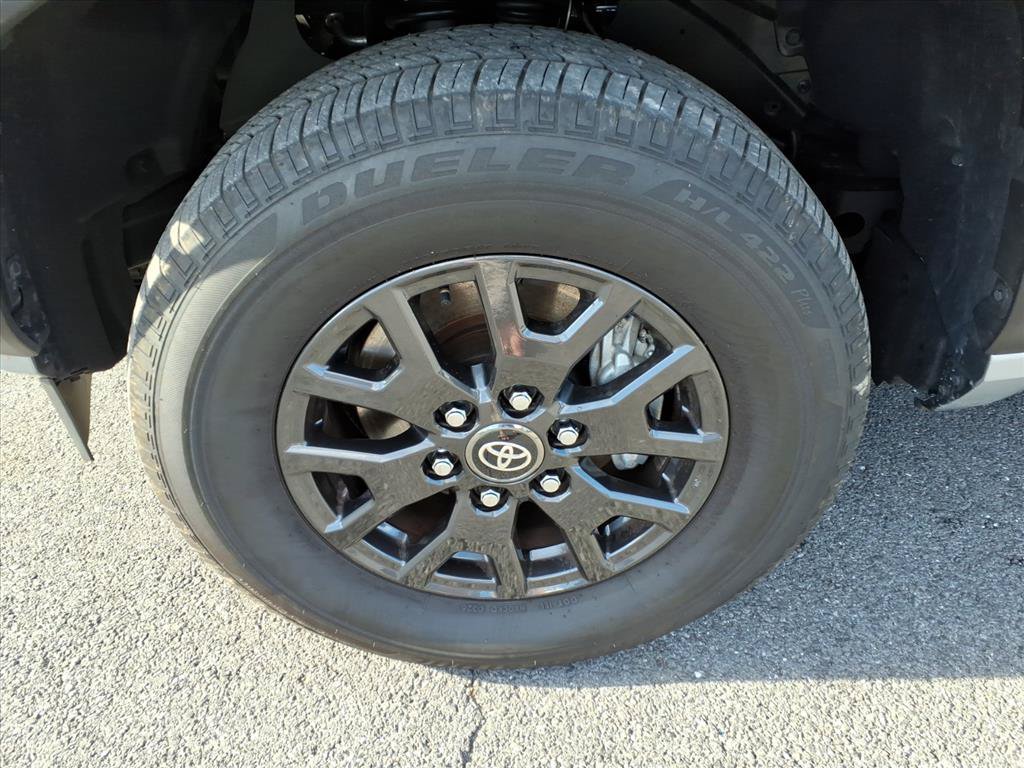 Used 2026 Toyota 4Runner SR5 AWD/4WD image 5