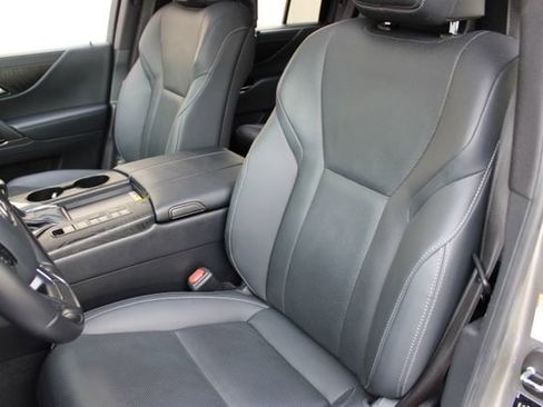 Used 2024 Lexus LX 600 4WD w/ Appearance Package image 10