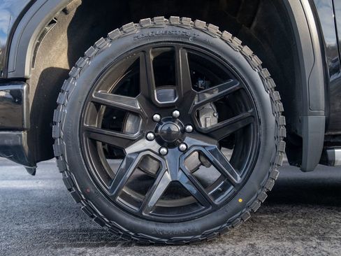 Used 2022 GMC Sierra 1500 Denali Ultimate image 2