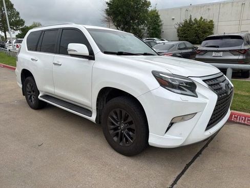 Used 2020 Lexus GX 460 Premium w/ Premium Package image 4