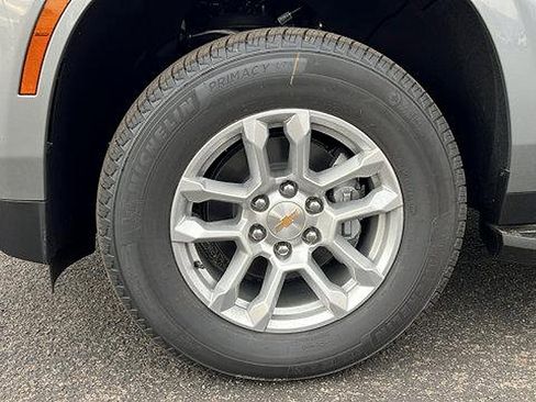 New 2026 Chevrolet Tahoe LS image 10