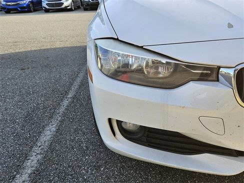 Used 2014 BMW 320i Sedan image 12