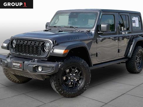 Used 2025 Jeep Wrangler Unlimited Sport AWD/4WD image 1